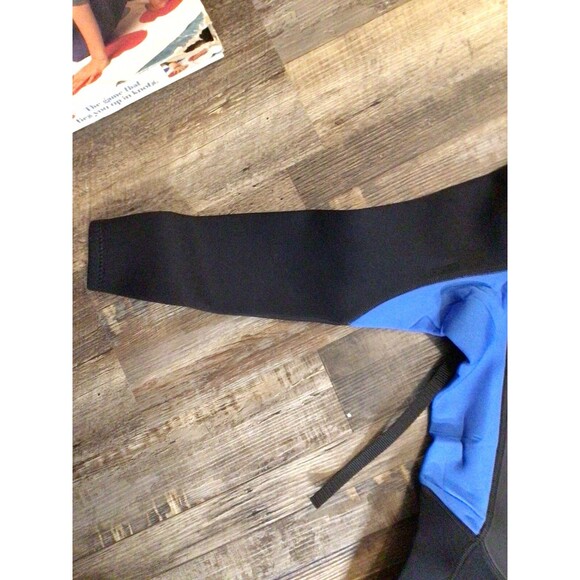 US Divers Mens Small 3:2mm NEW Wet Suit - Picture 2 of 16